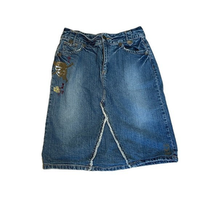 Disney Store Pirates Of The Caribbean Denim Skirt Women’s 6 knee high distressed